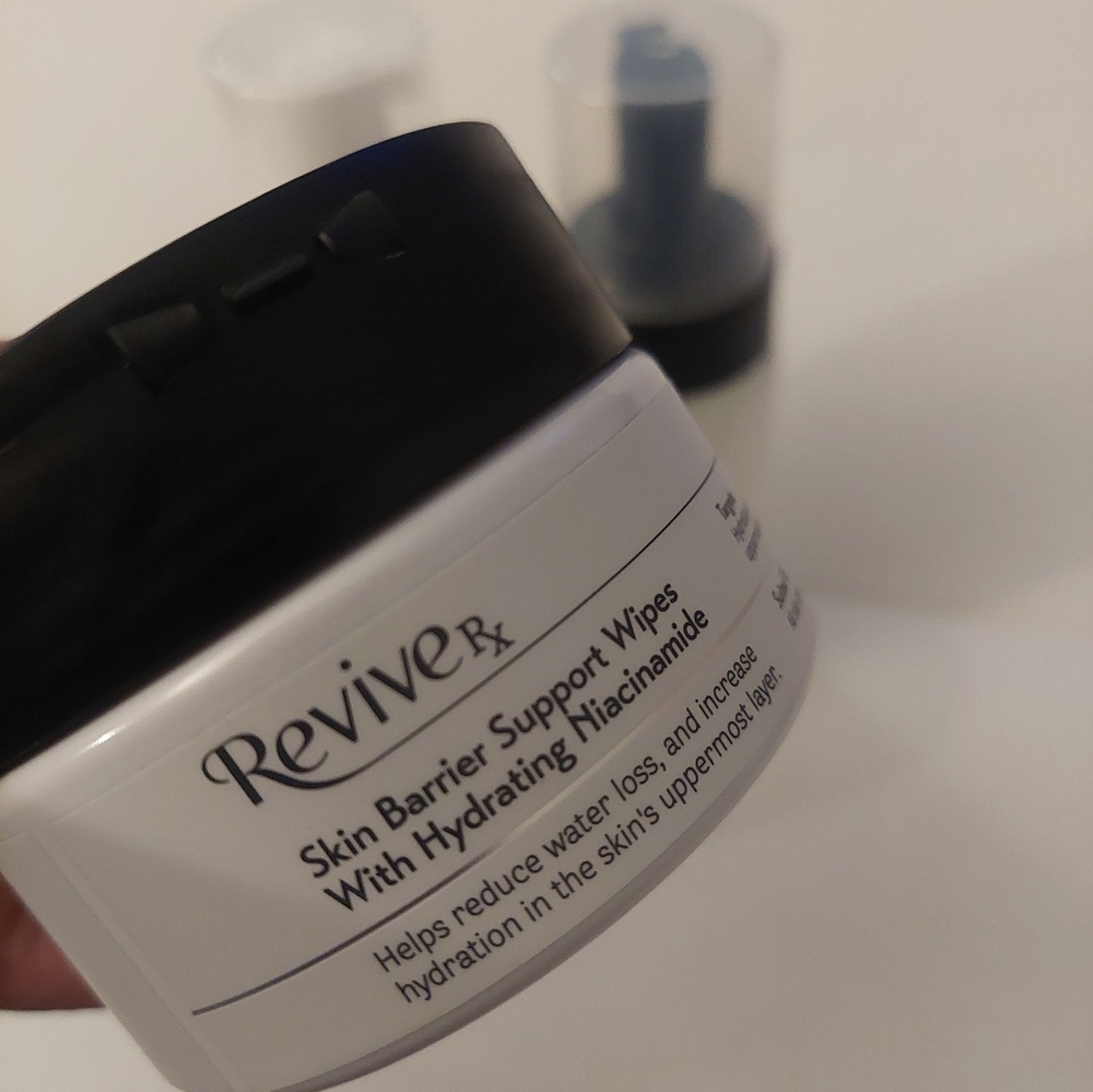 4 Pc Revive Rx Anti Aging Set Wipes Cleanser + - Picture 2 of 5